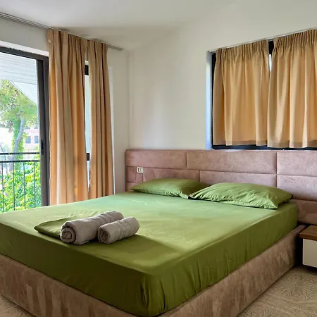 Megans Garden Otel