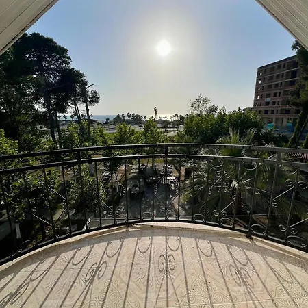 酒店 Megans Garden